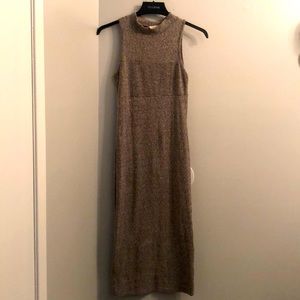 No-sleeve sweater Midi Dress